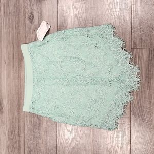NWT FREE PEOPLE INTIMATELY Women's sz XS lined laced Skirt